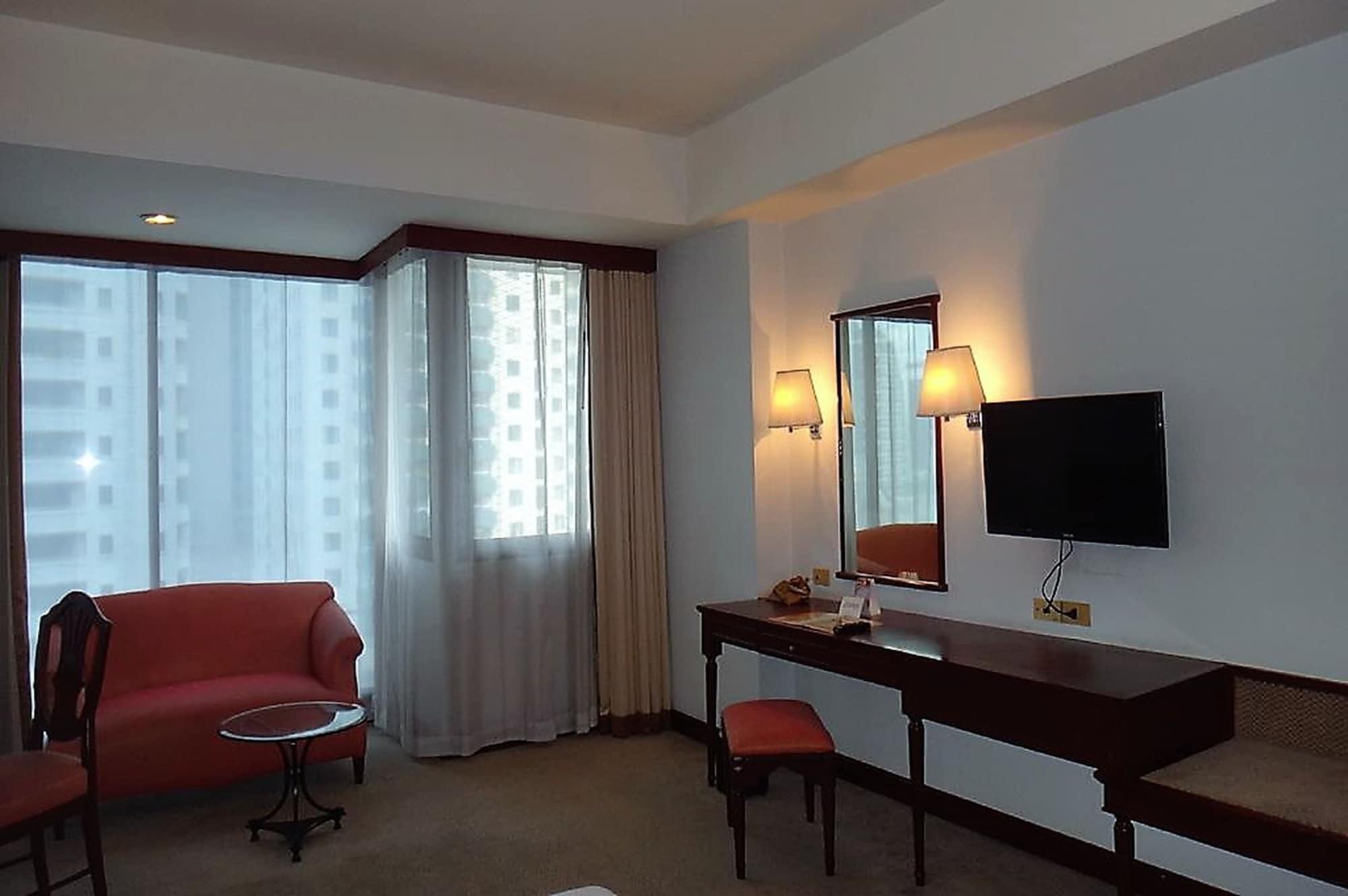 Tai Pan Hotel - Sha Plus Certified Bangkok Eksteriør billede