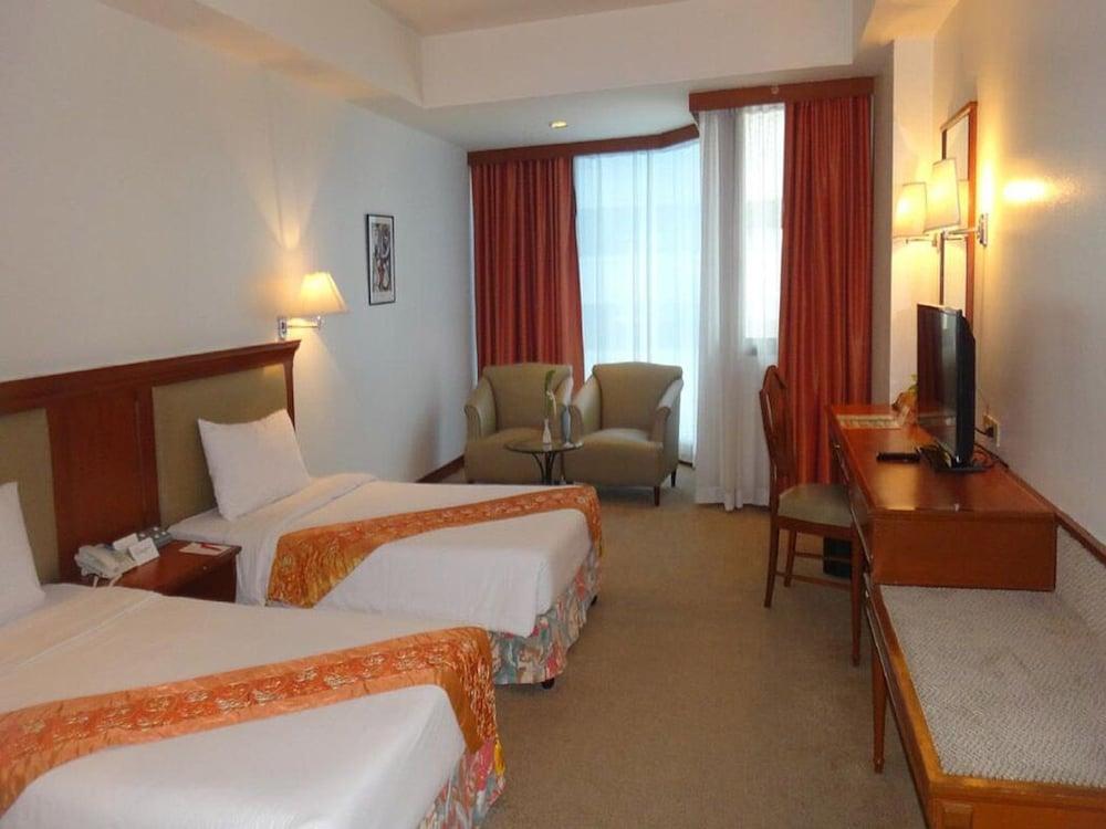 Tai Pan Hotel - Sha Plus Certified Bangkok Eksteriør billede