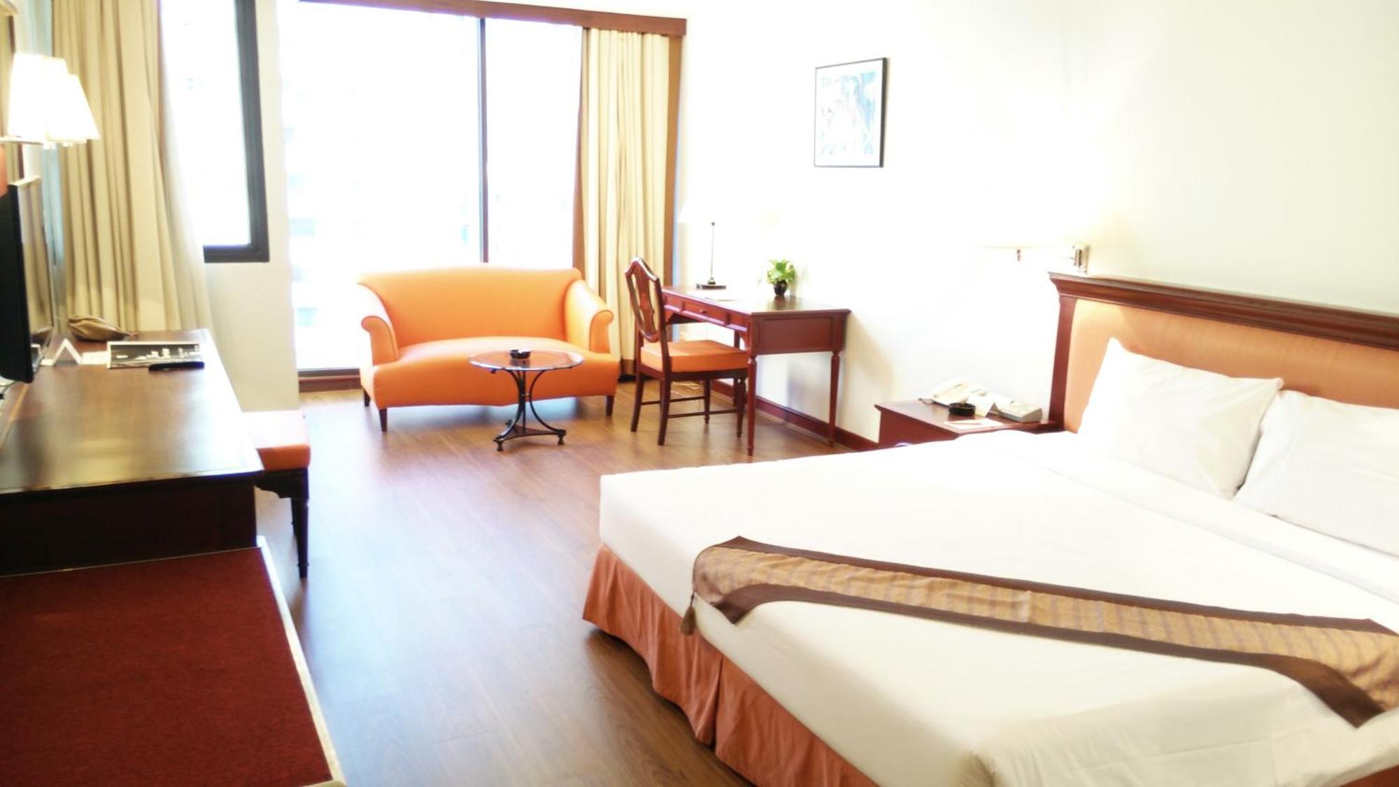Tai Pan Hotel - Sha Plus Certified Bangkok Eksteriør billede