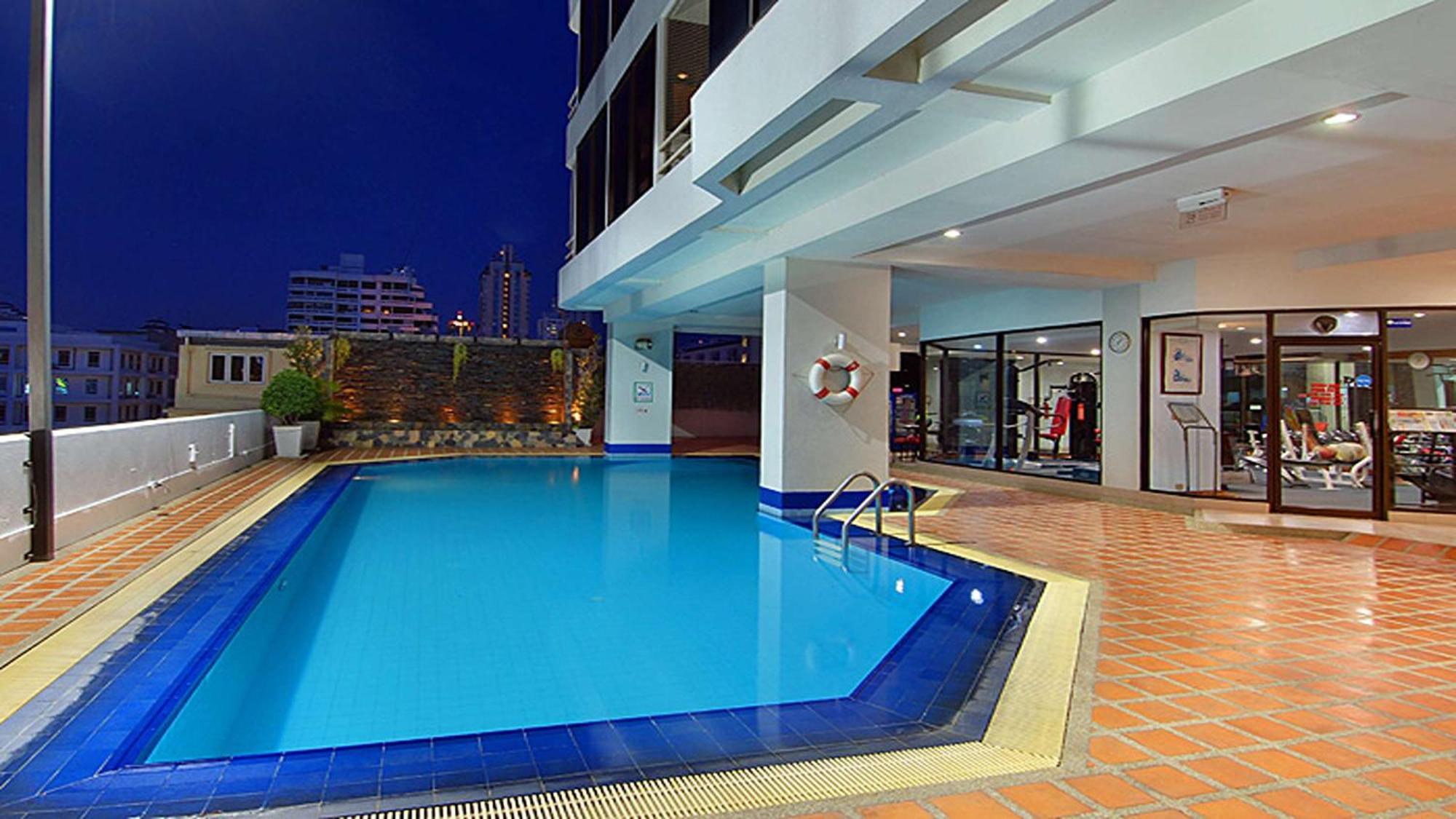 Tai Pan Hotel - Sha Plus Certified Bangkok Eksteriør billede