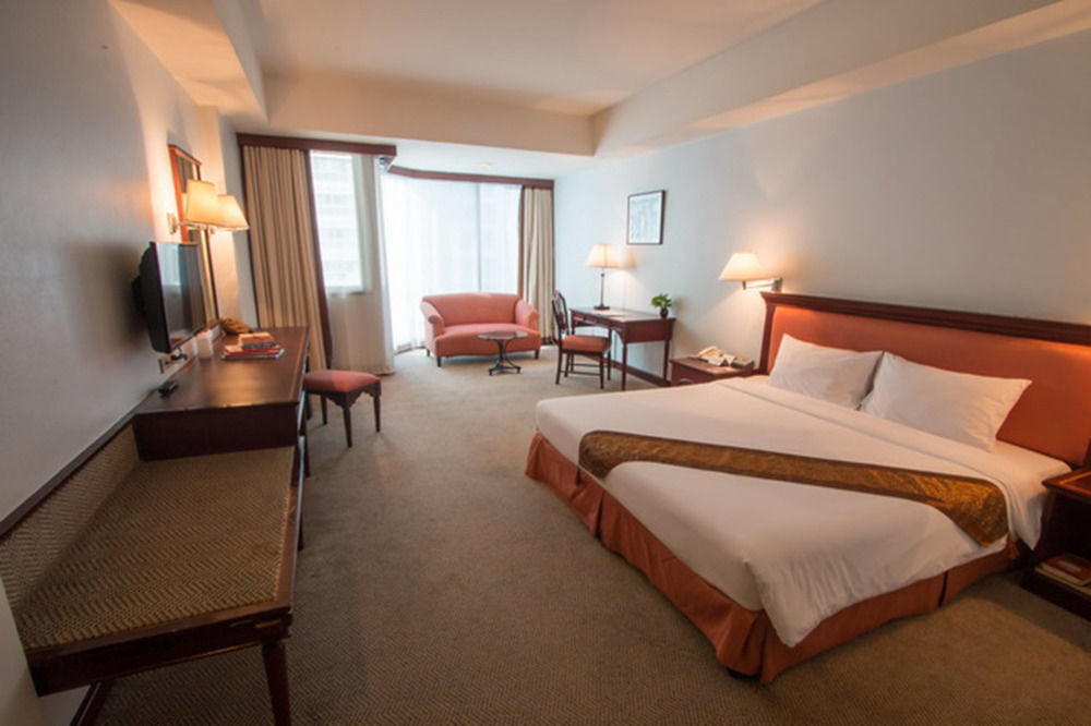 Tai Pan Hotel - Sha Plus Certified Bangkok Eksteriør billede