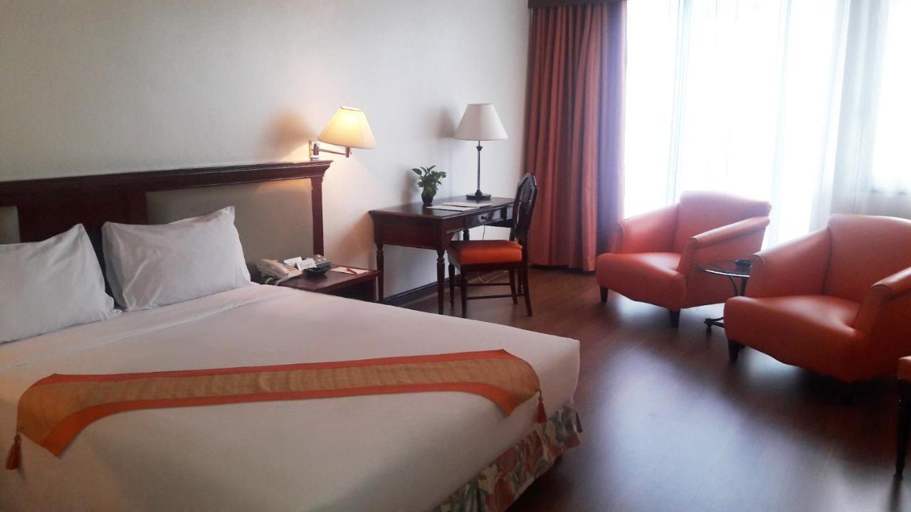 Tai Pan Hotel - Sha Plus Certified Bangkok Eksteriør billede