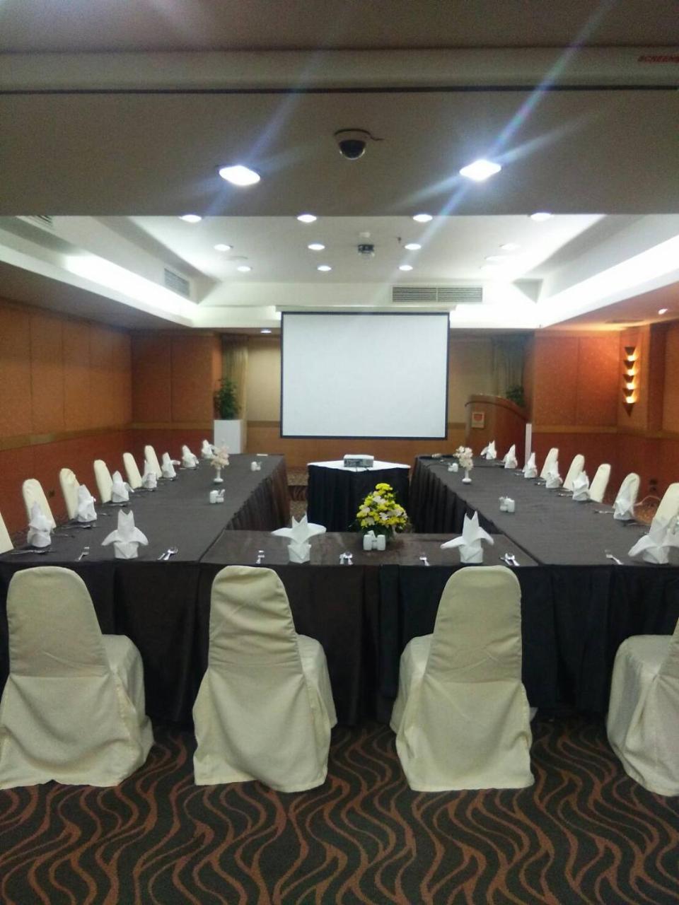 Tai Pan Hotel - Sha Plus Certified Bangkok Eksteriør billede
