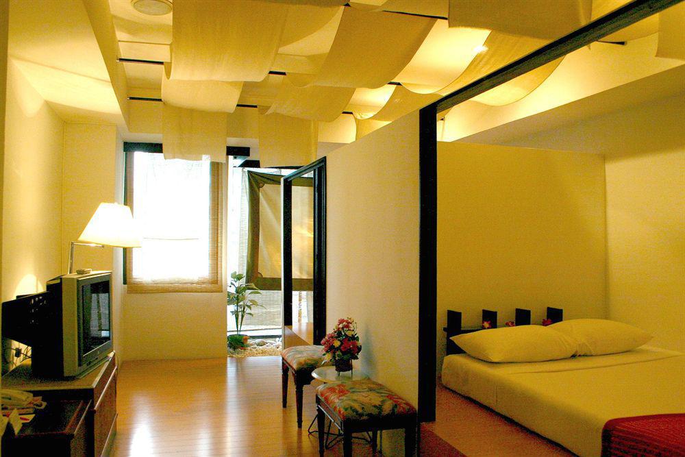 Tai Pan Hotel - Sha Plus Certified Bangkok Eksteriør billede